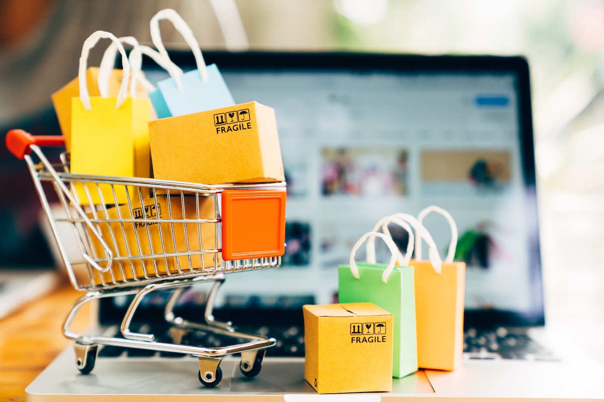 Como um E-commerce pode coletar dados de clientes de forma fácil e eficiente?
